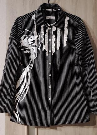 Рубашка в полоску с абстракцией
