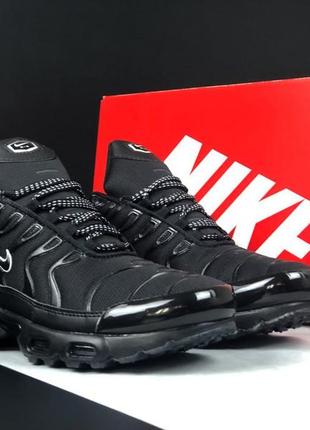 Nike air max plus tn чорні кросівки чоловічі сітка легкі текстиль текстильні весняні літні демісезонні демісезон низькі найк аір макс з балоном2 фото