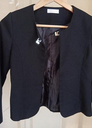 Пиджак черный в школу для девочки 9-10 лет 138 см