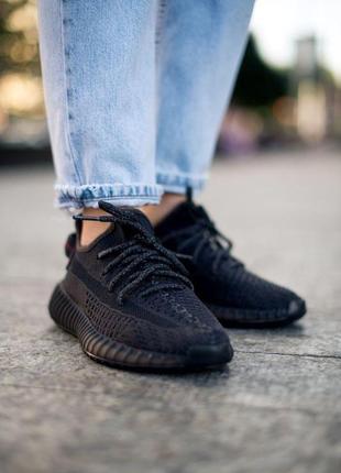 Женские кроссовки adidas yeezy boost v350