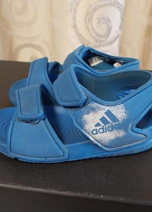 Якісні стильні брендові босоніжки adidas