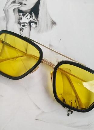 Уцінка сонцезахисні окуляри тоні старка жовтий  для фотосесій1 фото