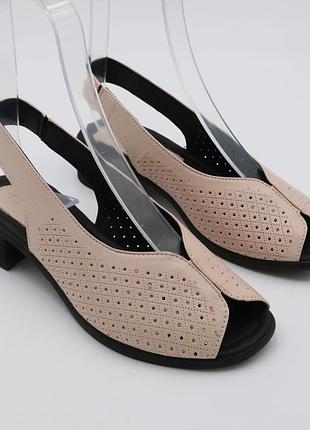 Босоножки женские кожаные в перфорацию с открытым носом footstep код-(488 п)