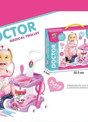 Набір лікаря. каталка, медичне приладдя, в коробці