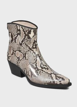 Шкіряні італійські брендові жіночі ковбойські черевики, казаки, ковбойки  на кубинському каблуку  sartore 37 розмір3 фото