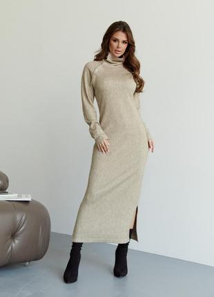 Жіноча трикотажна сукня бежевого кольору максі modna kazka mkjl749003-1