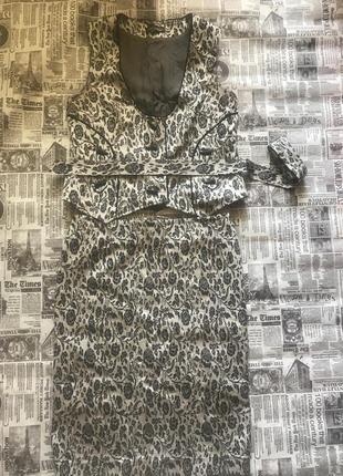 Парчовий жіночий костюм-спідниця міді і жилет з поясом розмір м.1 фото