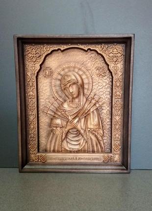 Семистрельная икона божией матери деревянная резная размер 12.5 х 15 см. код/артикул 142 5162 фото