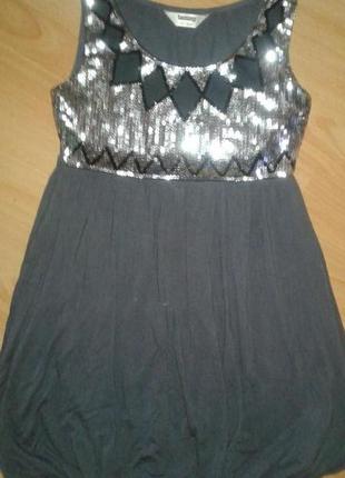 Нарядне плаття на 9-11 років.