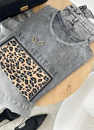 Футболка oversize варьонка , рванка з  потертостями washed effect “leo”7 фото