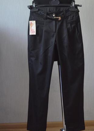 Круті фірмові штани з ременем на дівчинку