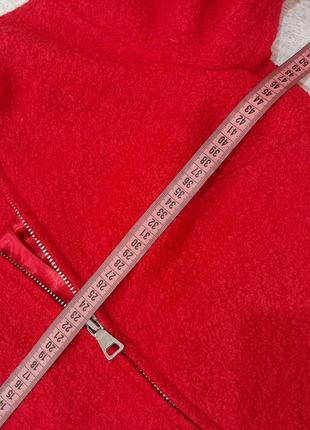 Красиве стильне червоне демисещонне пальто7 фото