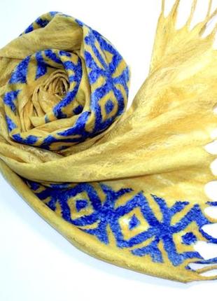 Желто голубой шарф из шерсти и шелка «вышиванка»10 фото