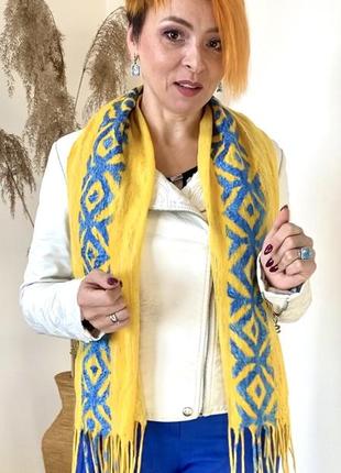 Жовто блакитний шарф з вовни і шовку «вишиванка»9 фото