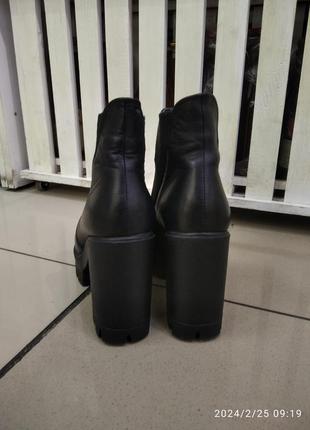 Ботинки ботільони черевики жіночі тракторна підошва5 фото