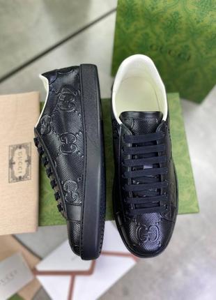 Кроссовки gucci ace с тиснением gg черные ob3854 фото