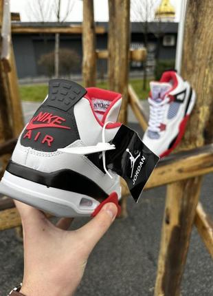 Зимние кроссовки nike air jordan 4 retro ліцензія (white / red)4 фото