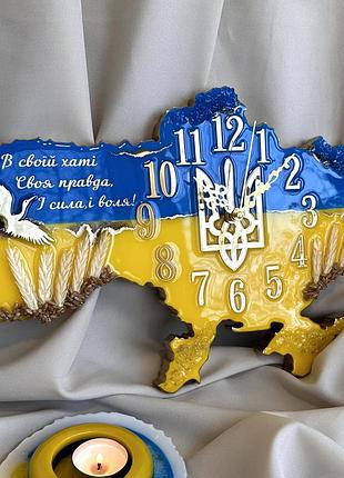 Часы настенные из эпоксидной смолы "карта украины" 40x27 см