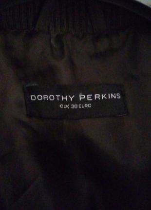 Фирменная жилетка dorothy perkins2 фото