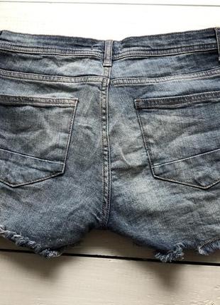 Джинсовые шорты