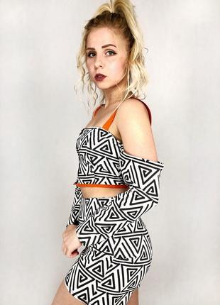 Комплект блузка і шорти піраміда vm_pro