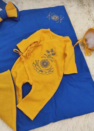 Летний муслиновый конверт + комбинезон с шапочкой для новорожденных, желто-голубой3 фото