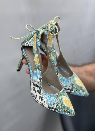 Туфлі човники з ексклюзивної кольорової шкіри під змію