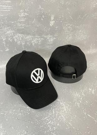 Кепка чорна з вишивкою volkswagen