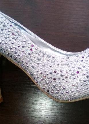 Туфлі жіночі красиві  style shoes.
