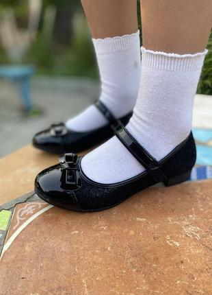 Лакеровані лаковані туфлі туфельки шкільні до школи6 фото