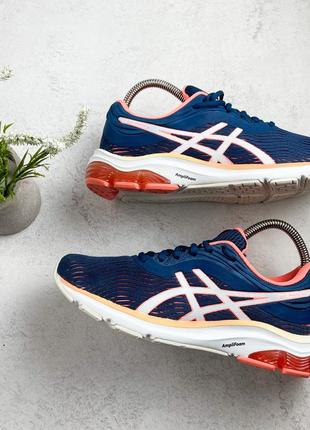 Кроссовки asics