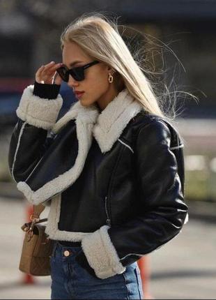 Стильна, укорочена куртка zara