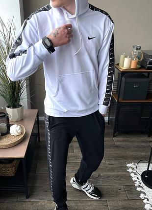 Спортивний костюм з лого найк