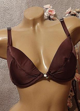 Красивий фірмовий бюстгальтер на кісточках/wonderbra/