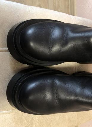 Жіночі чорні шкіряні черевики челсі patent7 фото