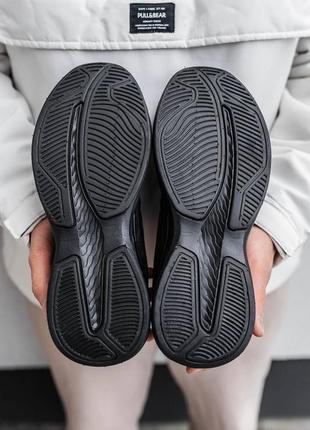Демісезонні чорні кросівки в сіточку nike zoom running8 фото