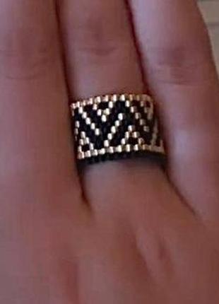 Белое кольцо колосок колос из бисера патриотическое украшение украинское украина золотое золотистое6 фото