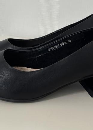 Туфлі жіночі чорні, натуральна шкіра, розмір 36