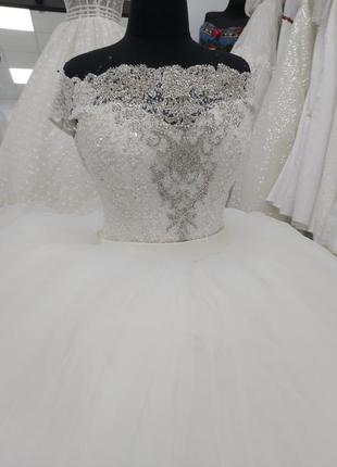 Весільна сукня ручної роботи5 фото