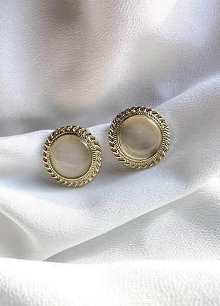 Сережки в стилі oldmoney
