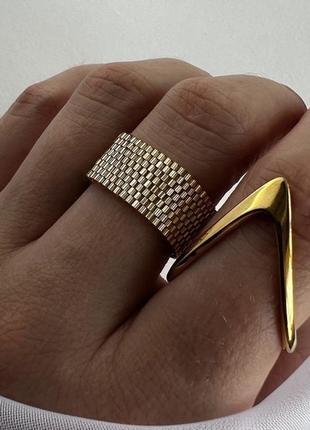 Чёрное кольцо из японского бисера золотистое широкое стильное блестящие6 фото