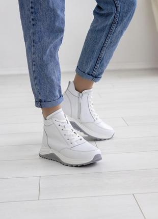 Демисезонные кожаные женские белые ботинки 375 фото