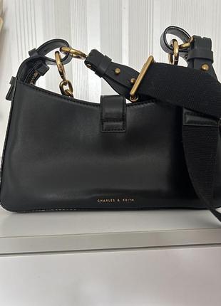 Кожаная сумка charles & keith4 фото