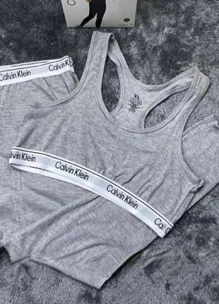 Женский серый спортивный костюм calvin klein