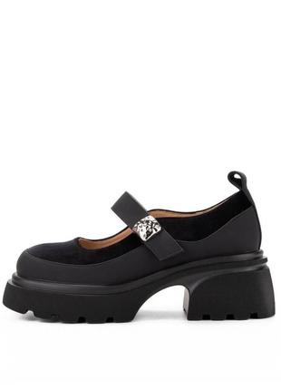 Черные женские туфли на платформе2 фото