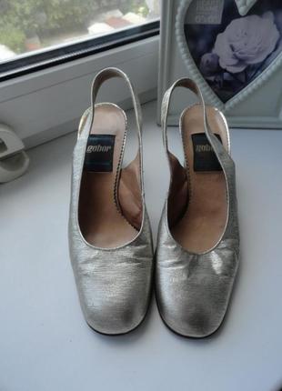 Праздничная обувь винтаж