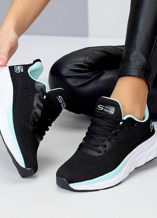 Новые текстильные кроссовки для девушек, весенний летний вариант черного цвета на белой подошве1 фото