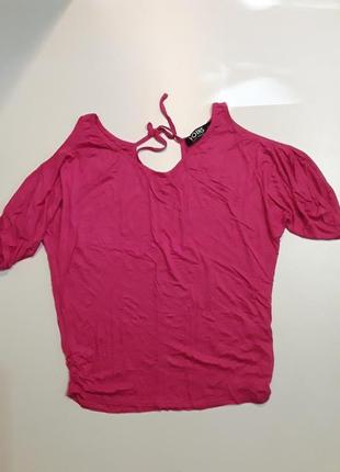 Фирменная футболка