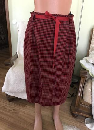 Красивая клетчатая юбка с поясом
