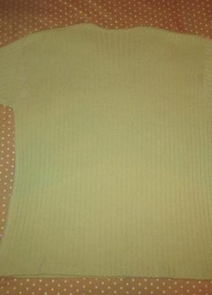 Акриловый свитерок с вырезом,пог55+-...8 фото
